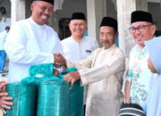 Plt. Bupati Lamteng Salurkan Bantuan Ibadah dalam Safari Ramadan di Rumbia