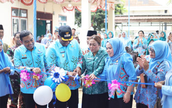 Plt. Bupati Lamteng Luncurkan Sekolah Lansia di Sukajaya