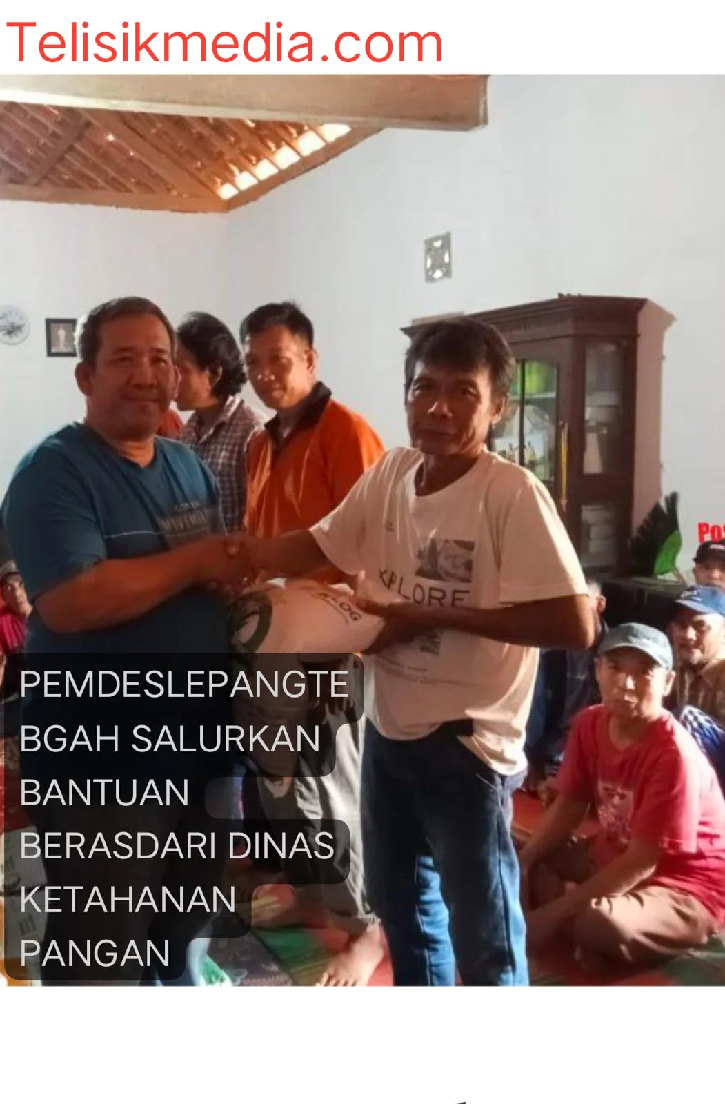Pemdes Lepang Tengah Salurkan Cadangan Pangan Pemerintah (CPP) Berupa Pemberian Bantuan Pangan Beras Kepada 127 KPM