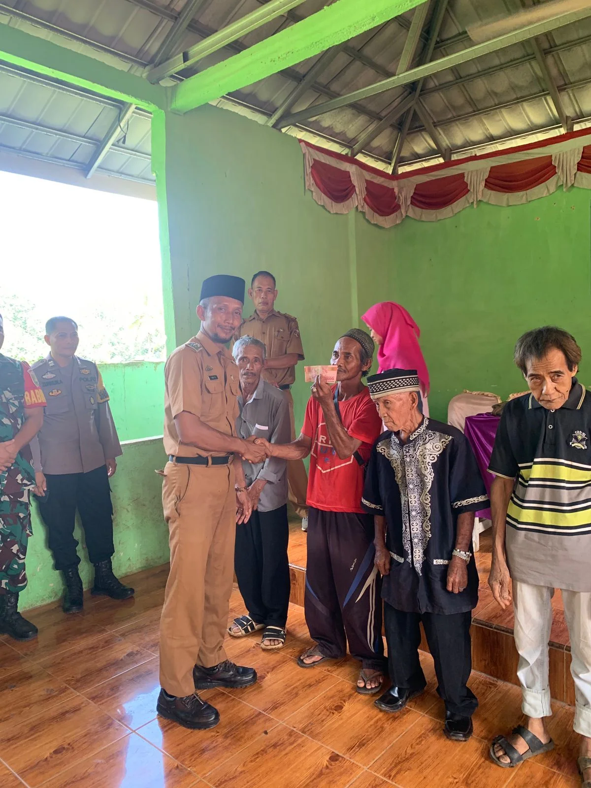 Desa Talang Bojong Salurkan Bantuan BLT selama 3 Bulan di Tahun 2024