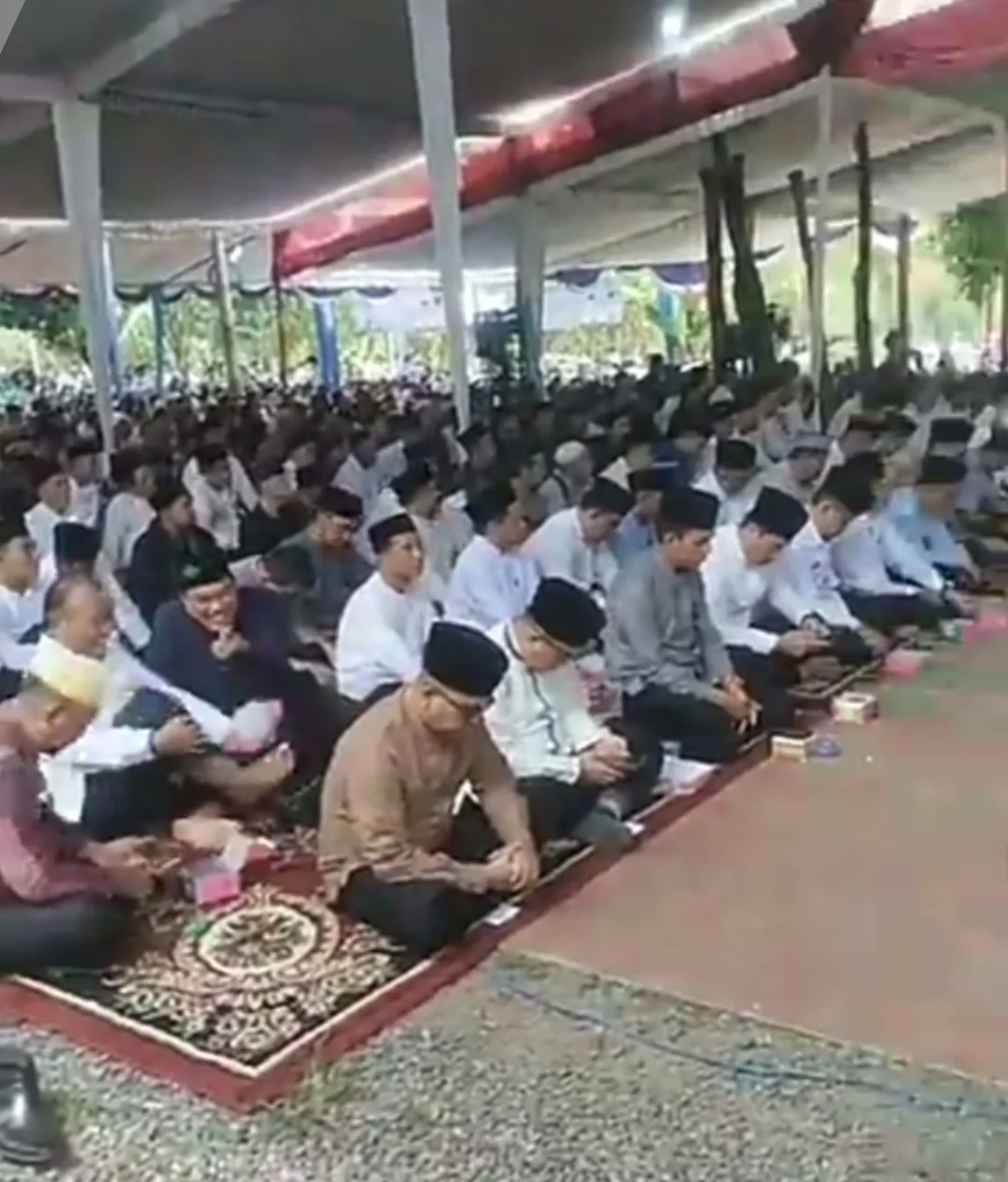 Ribuan Masyarakat Way Kanan Hadiri Tasyakuran di Kediaman Wakil Bupati